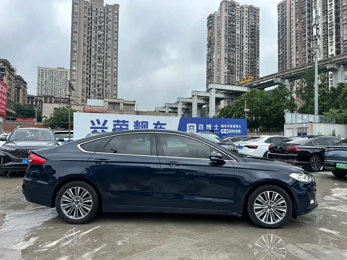 Mondeo PHEV 2018 2.0 PHEV Intelligent Control Fashion Model (National VI Emission Standard) — миниатюра 6