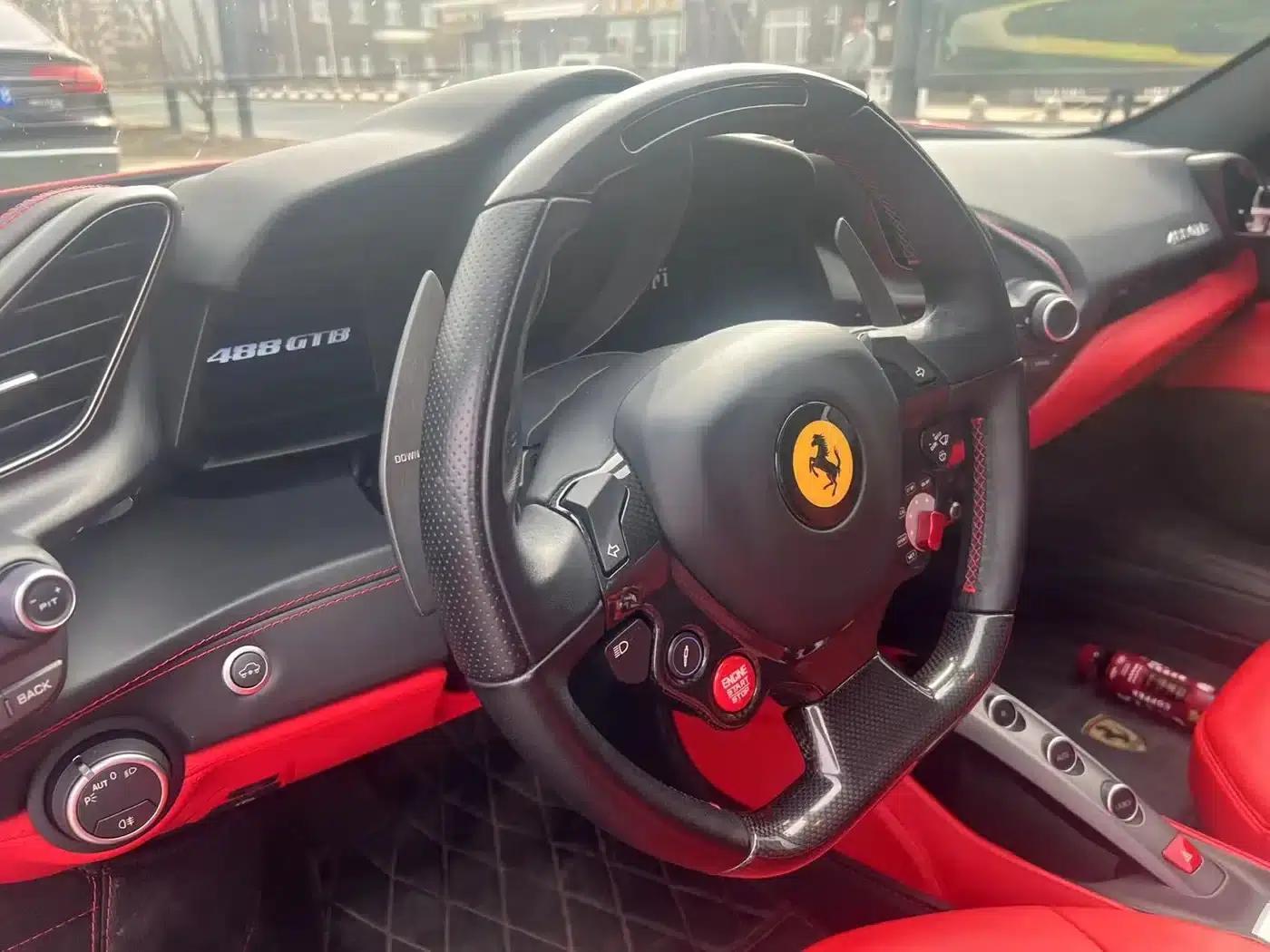 2015 Ferrari 488 GTB — миниатюра 3