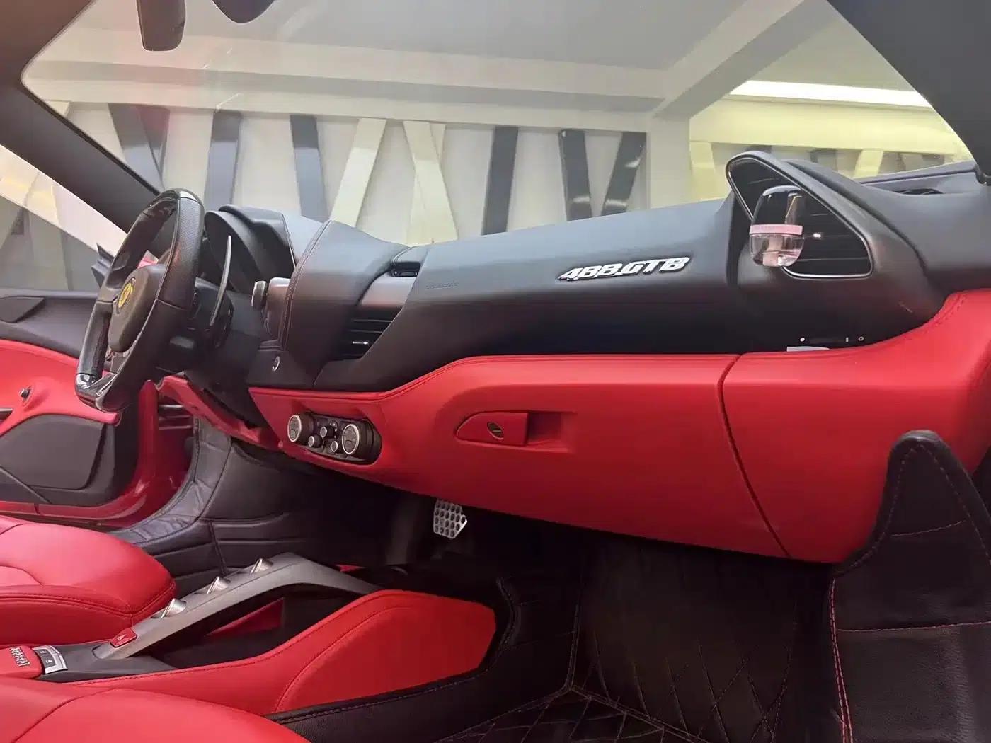 2015 Ferrari 488 GTB — миниатюра 5