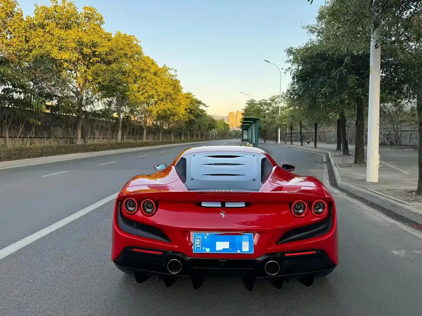 Ferrari F8 2019 Tributo 3.9T V8 — миниатюра 9