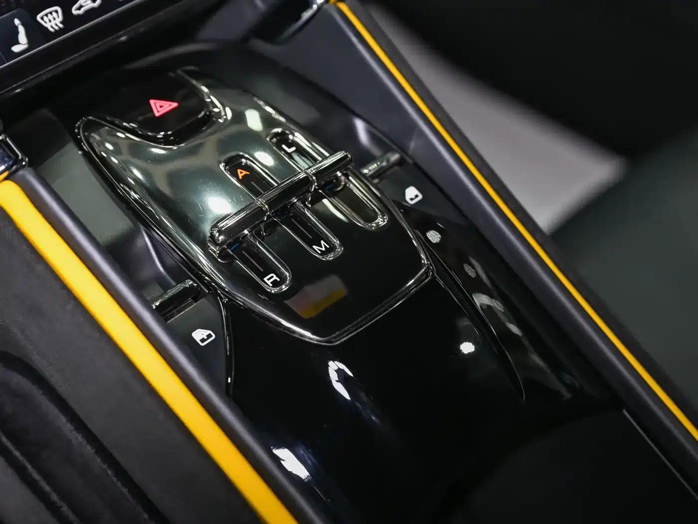 Roma 2020 3.9T V8 — миниатюра 13