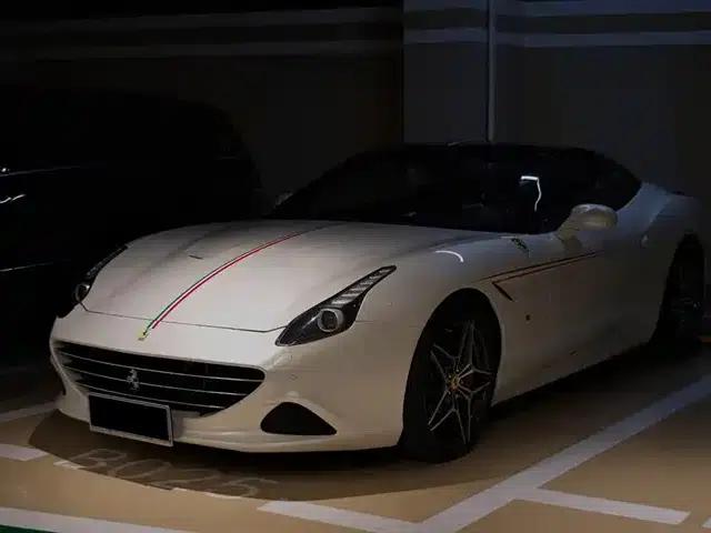 California T 2015 3.9T Standard Model