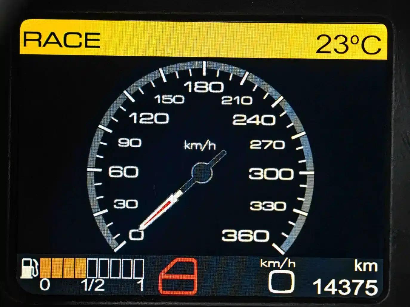 2013 F12berlinetta 6.3L Standard Model — миниатюра 13
