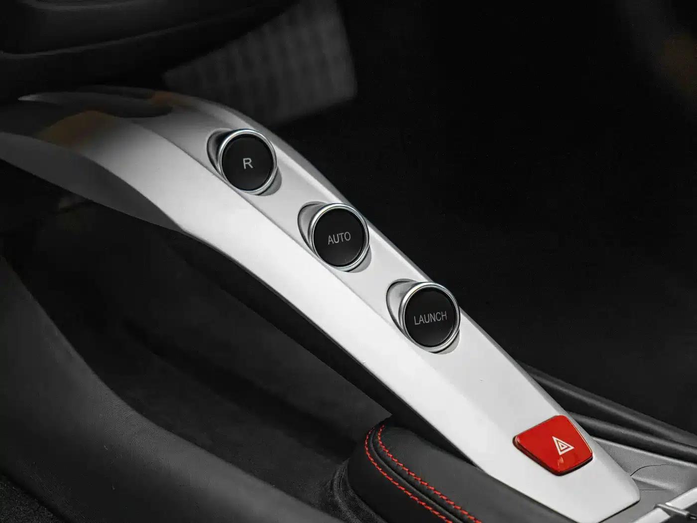 2013 F12berlinetta 6.3L Standard Model — миниатюра 16