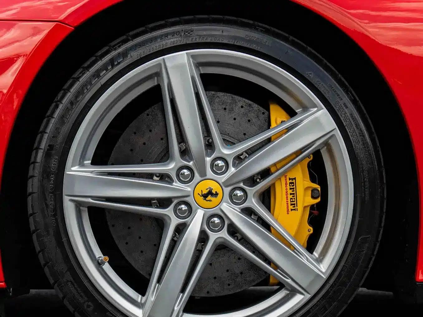 2013 F12berlinetta 6.3L Standard Model — миниатюра 4