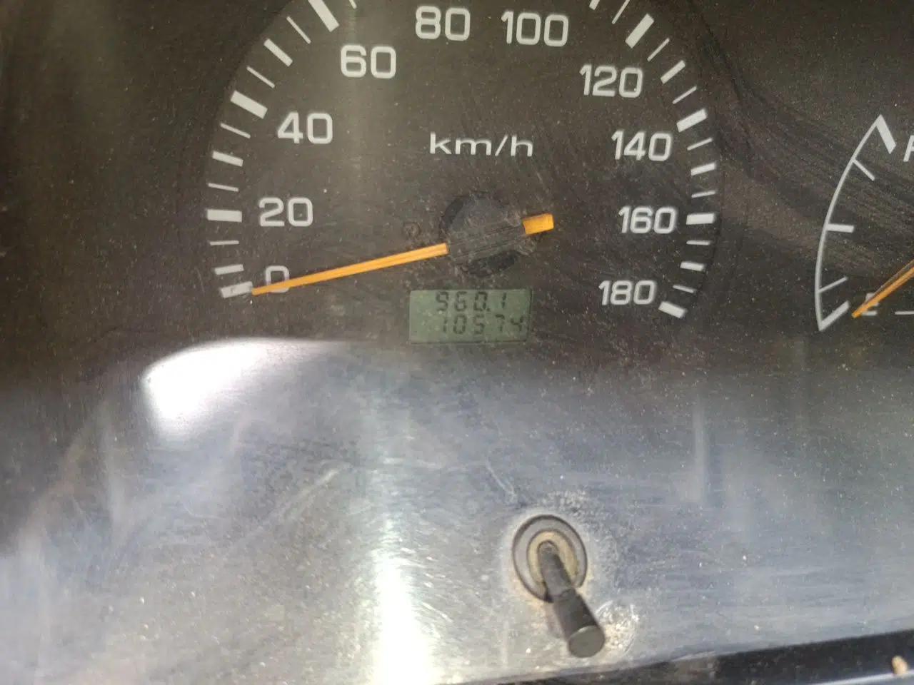 Jinbei Hiace 2014 2.0L Fifth-Generation Xiangyun Comfort Type 1 4G21C — миниатюра 13