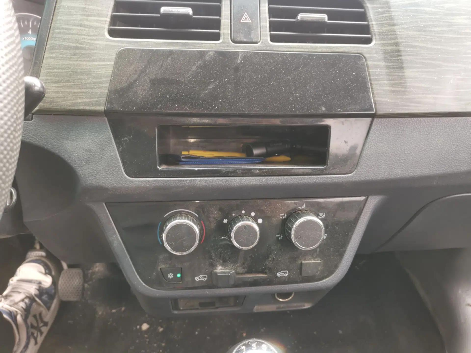 Jinbei Hiace X30 2020 1.5L Super-Comfortable Version China VI Standard SWC15M — миниатюра 10