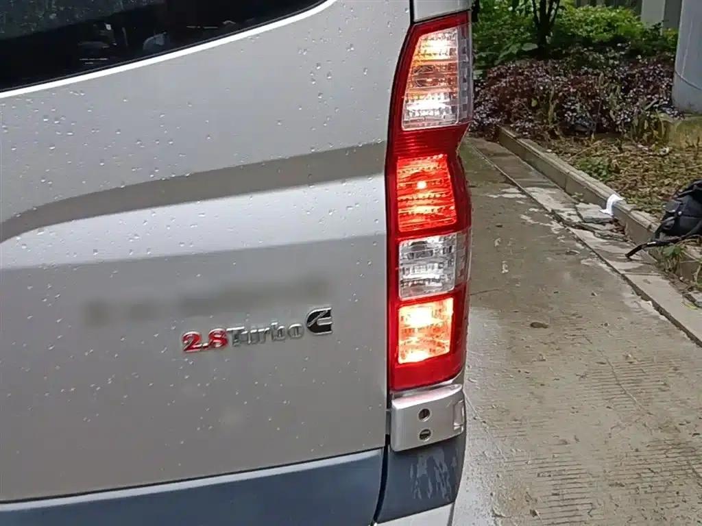 2017 Toano 2.8T Facelift S Commercial Edition Short Wheelbase ISF2.8s5129T — миниатюра 8