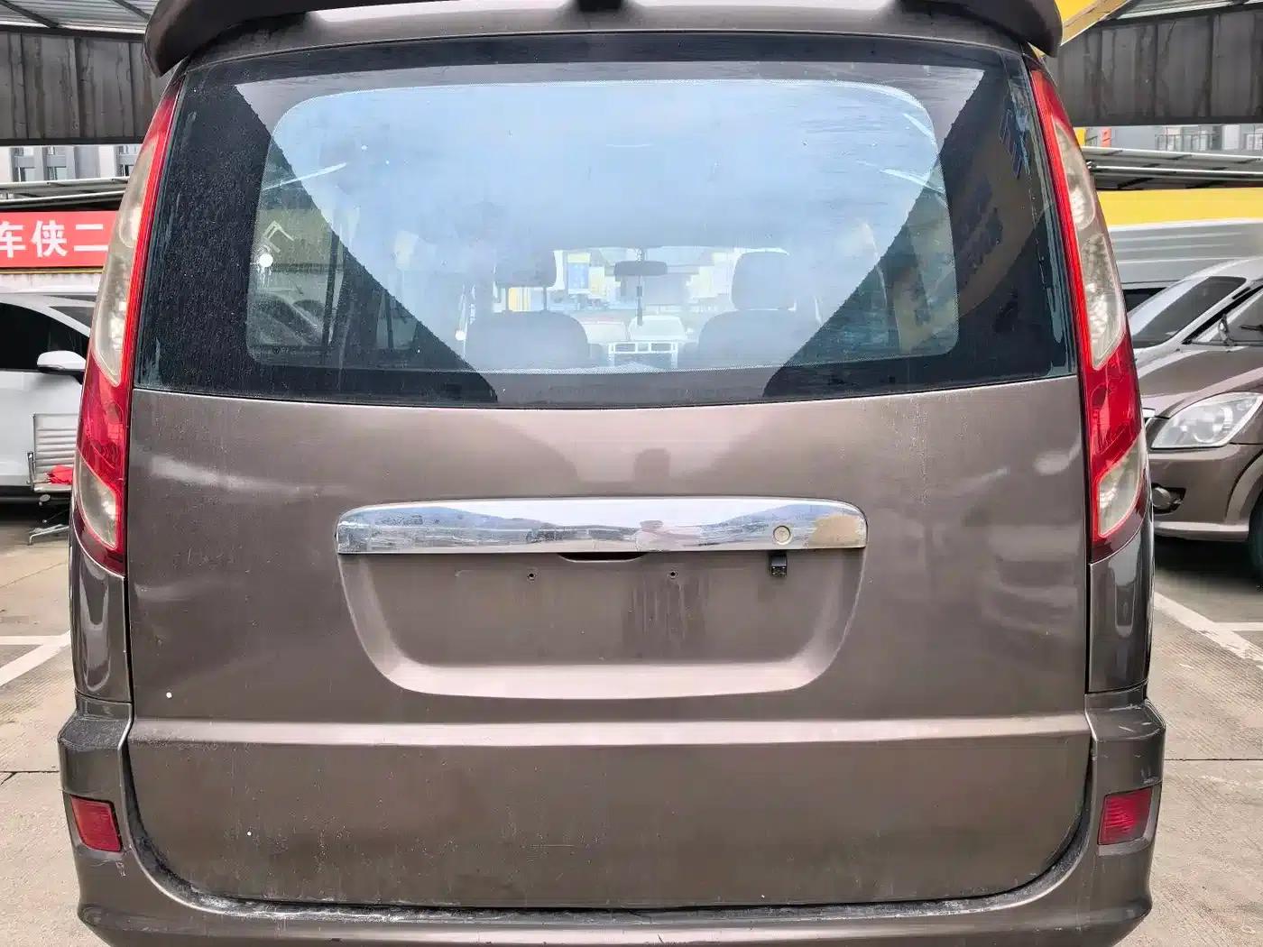 2014 MPV Parker E 2.0L Fortune Express Classic Edition (Simplified Version) with 4Gi-VVT — миниатюра 5