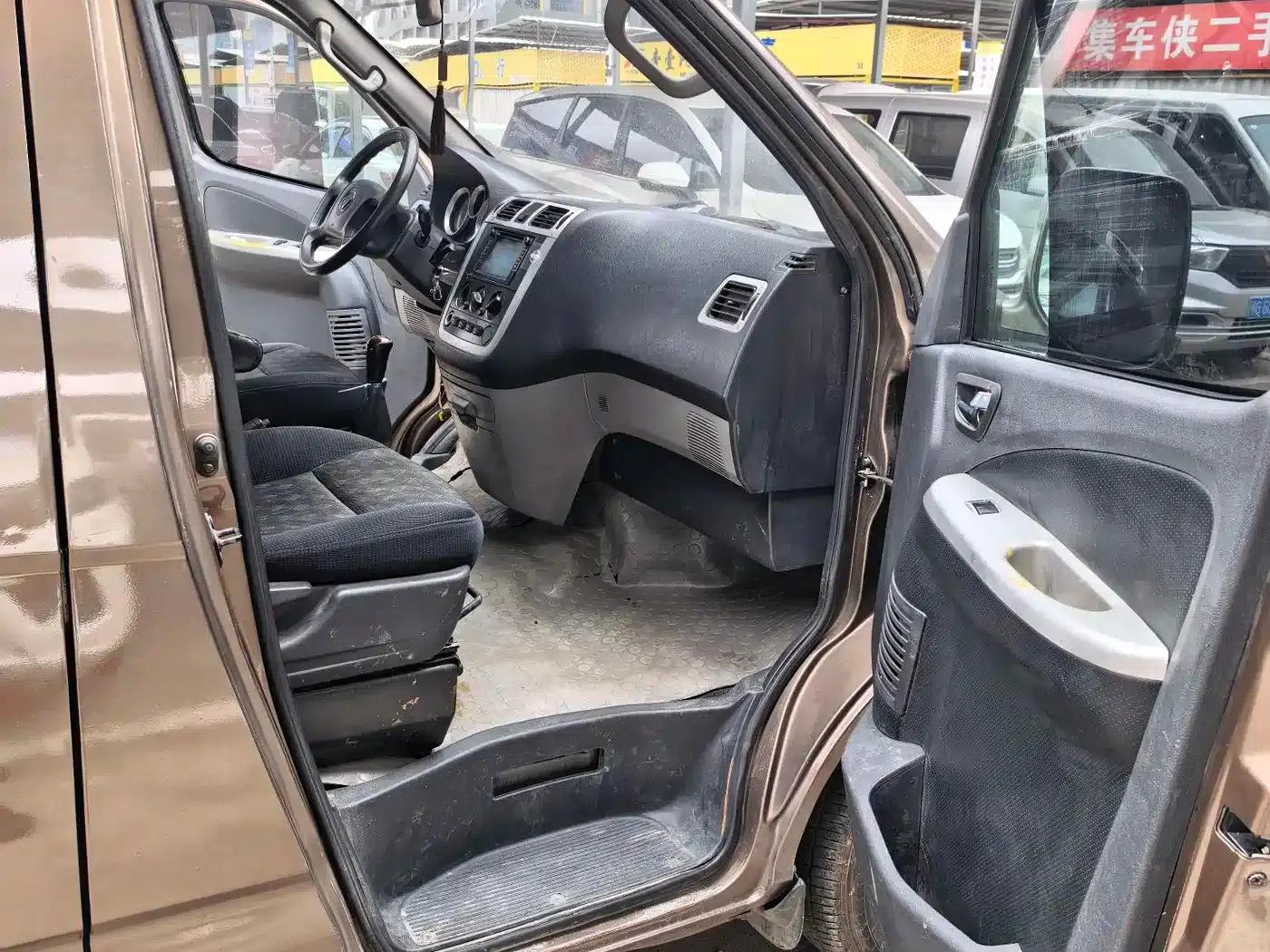 2014 MPV Parker E 2.0L Fortune Express Classic Edition (Simplified Version) with 4Gi-VVT — миниатюра 9