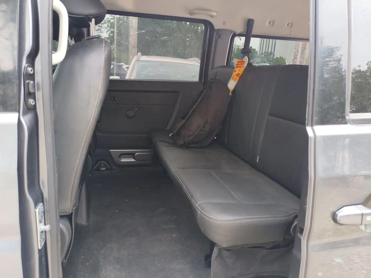 Jinbei Gold Hiace 2023 2.0L Passenger Van Travel Lion 5/6/7 Seater — миниатюра 18
