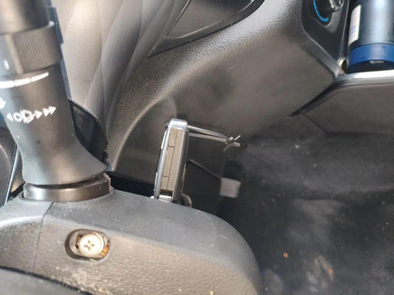 Jinbei Gold Hiace 2023 2.0L Passenger Van Travel Lion 5/6/7 Seater — миниатюра 9