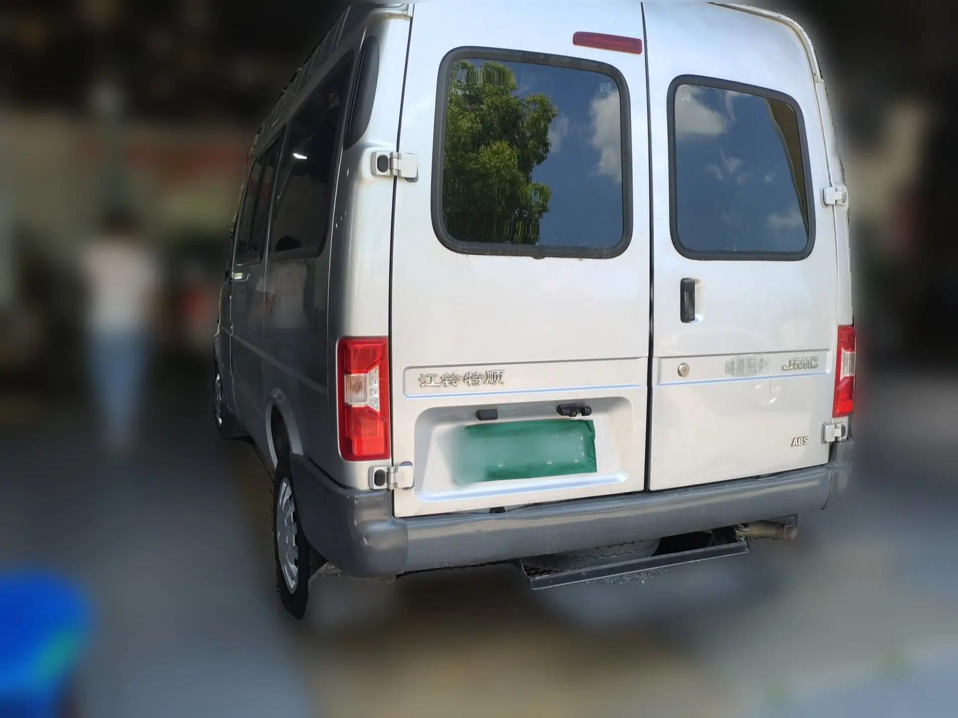 JMC Transit 2017 2.8T Commercial Version Short Wheelbase Mid-Roof 6/7/8-Seater JX493 — миниатюра 4