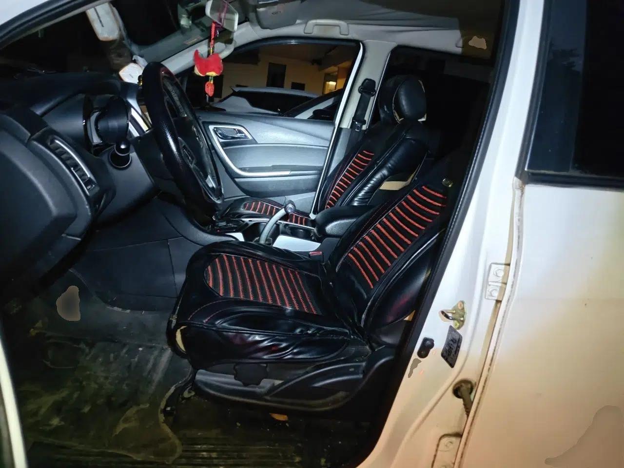 JMC Yusheng S350 2013 2.4T Automatic 2WD Diesel Luxury Edition 5 Seats — миниатюра 16