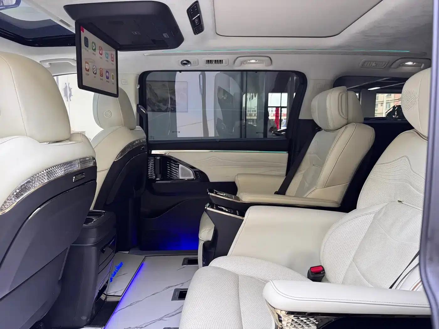 Trumpchi E9 2023 Model E9 Master — миниатюра 6