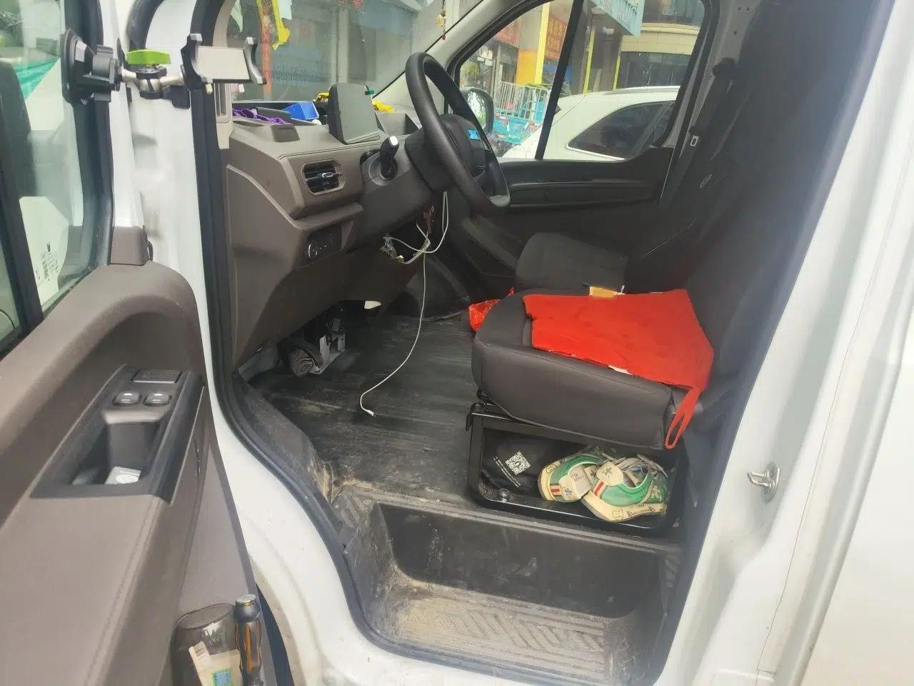 JMC E Fushun 2025 Model 41.5 kWh Blind Window Version, Short Wheelbase Low Roof, 3.0 tons — миниатюра 19