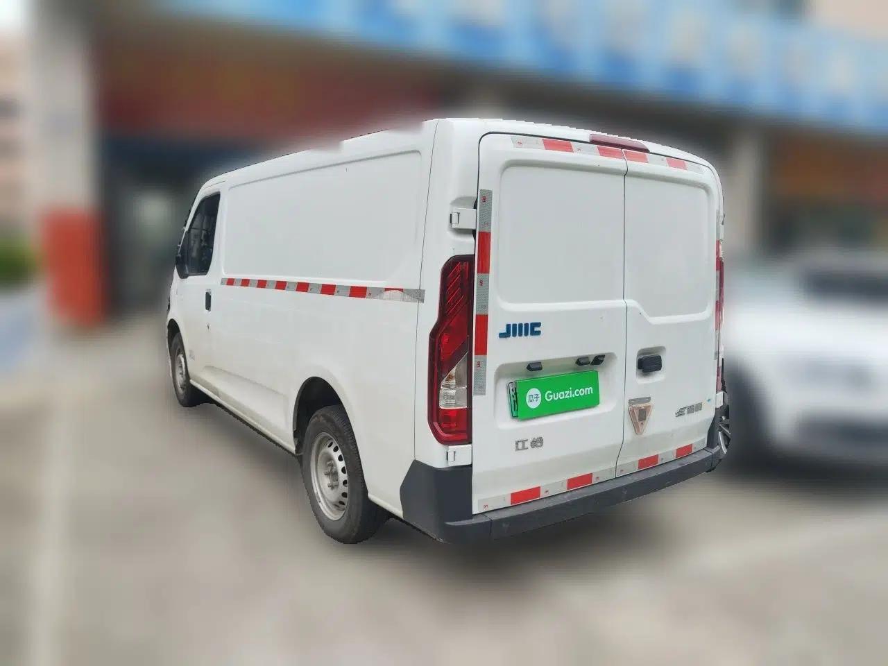 JMC E Fushun 2025 Model 41.5 kWh Blind Window Version, Short Wheelbase Low Roof, 3.0 tons — миниатюра 4