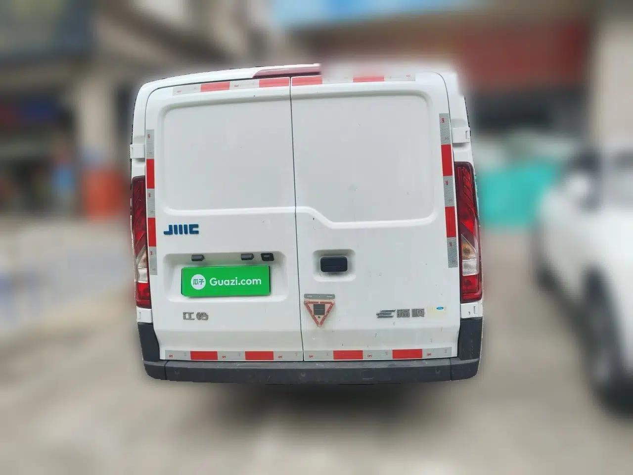 JMC E Fushun 2025 Model 41.5 kWh Blind Window Version, Short Wheelbase Low Roof, 3.0 tons — миниатюра 5