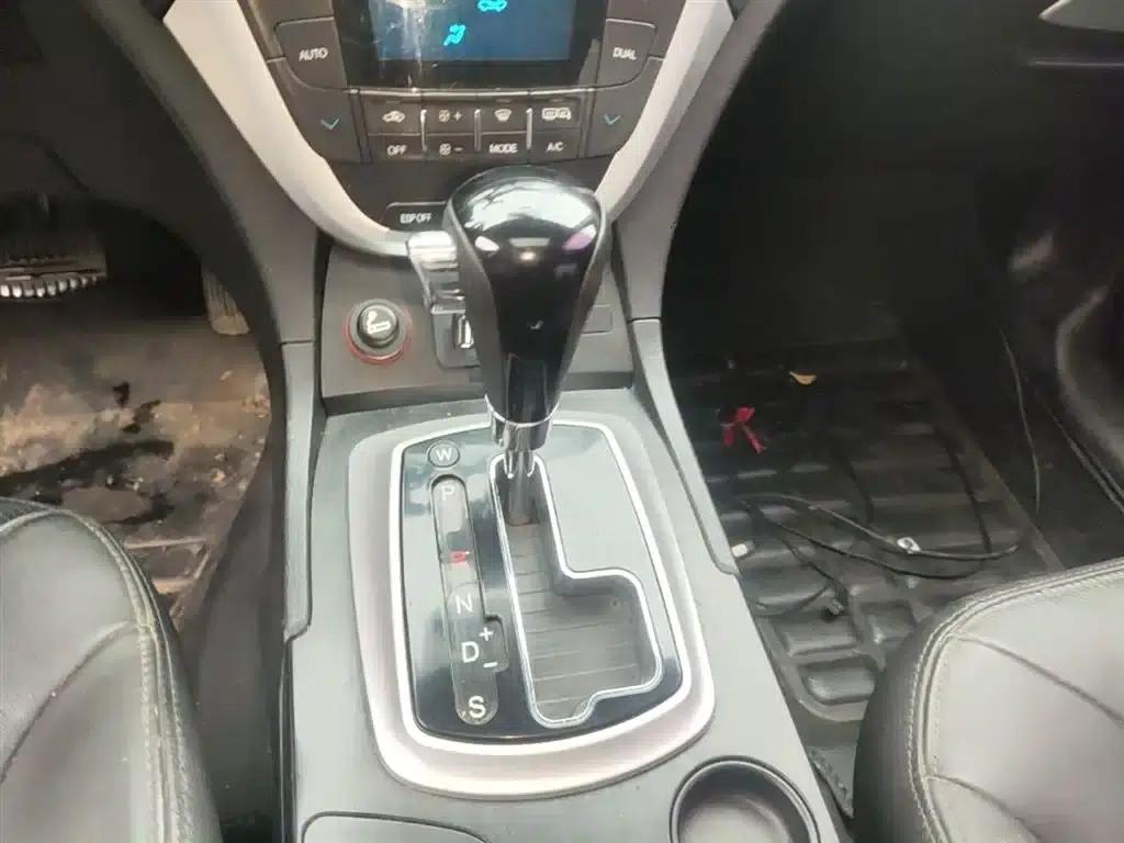 Trumpchi GS5 2014 2.0L Automatic 2WD Anniversary Value-Added Edition — миниатюра 14
