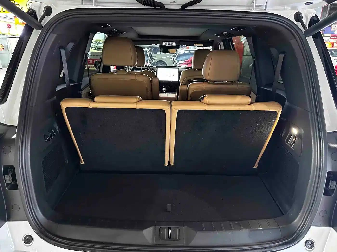 Trumpchi ES9 2024 PHEV 143km Traveler Max — миниатюра 12