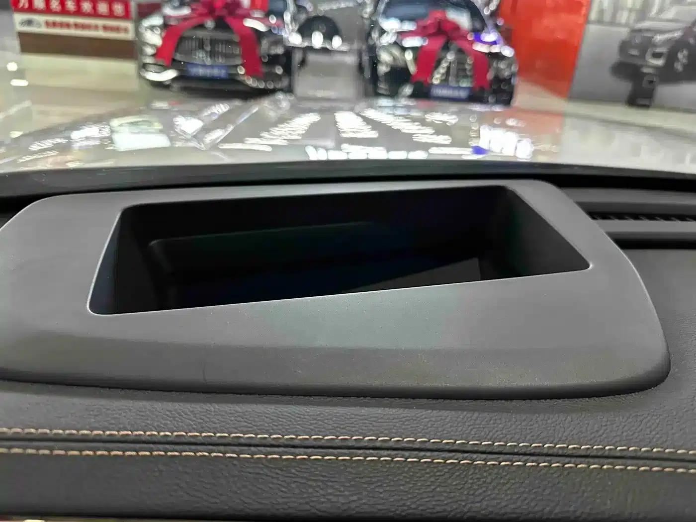 Trumpchi ES9 2024 PHEV 143km Traveler Max — миниатюра 13
