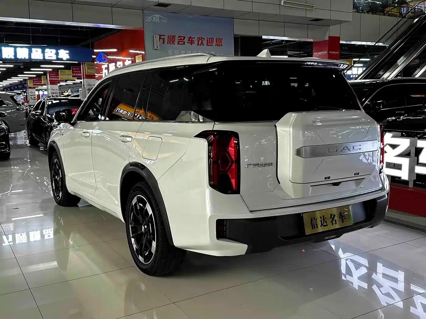 Trumpchi ES9 2024 PHEV 143km Traveler Max — миниатюра 21