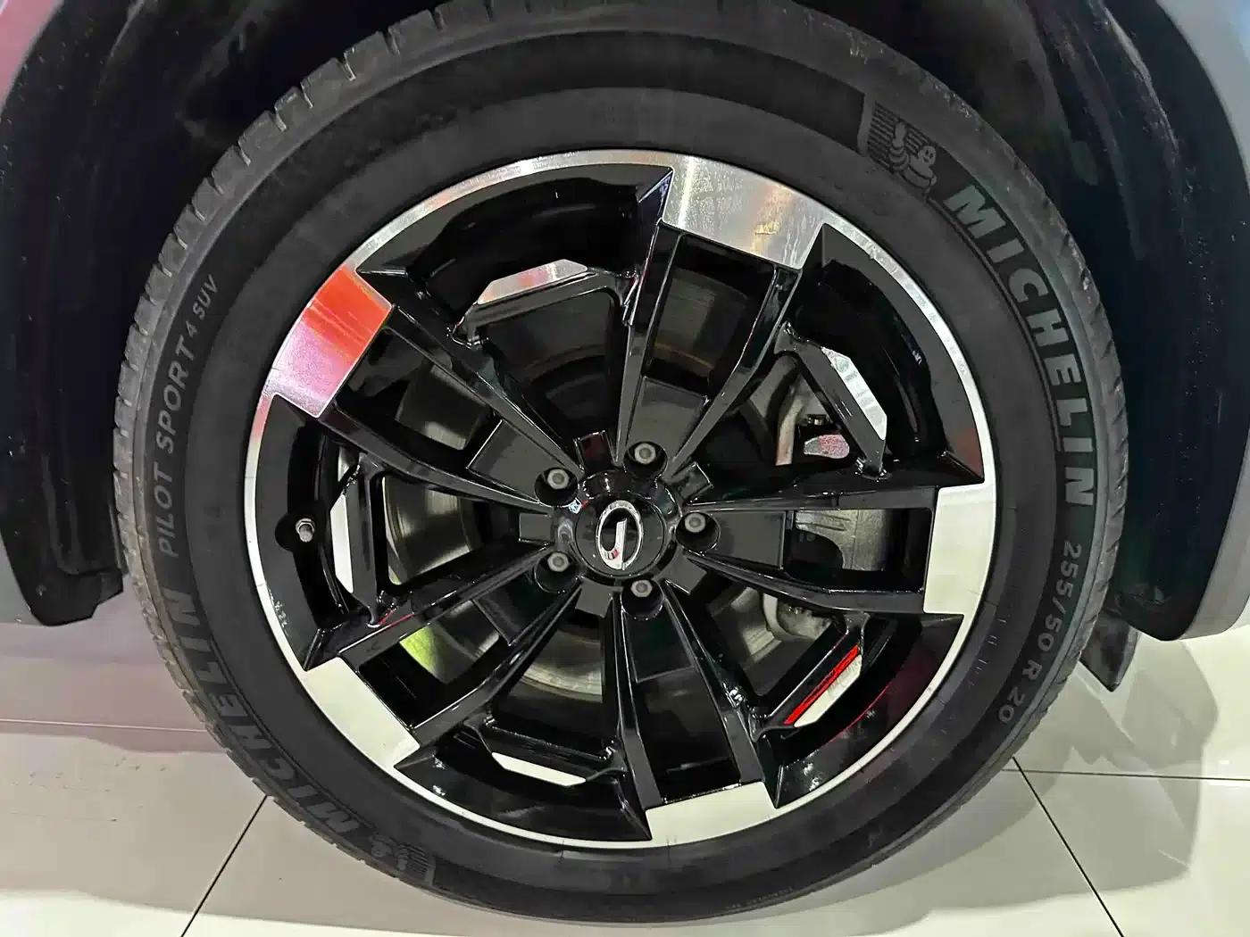 Trumpchi ES9 2024 PHEV 143km Traveler Max — миниатюра 22