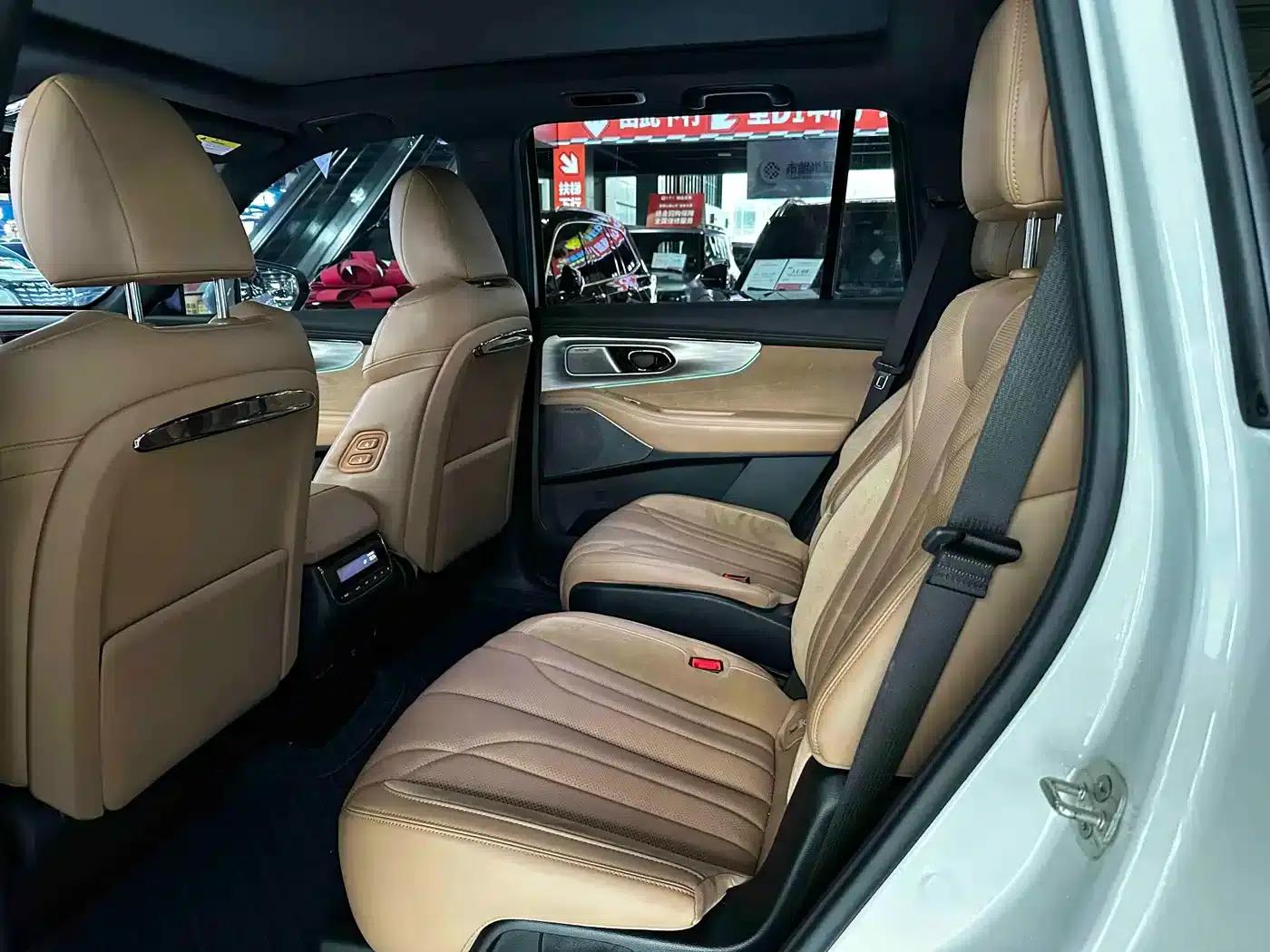 Trumpchi ES9 2024 PHEV 143km Traveler Max — миниатюра 9