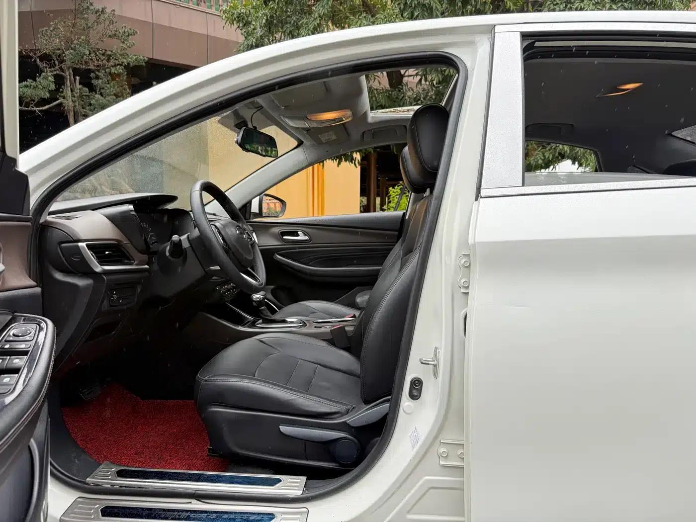 Trumpchi GA4 2018 200T Automatic Luxury Edition — миниатюра 6