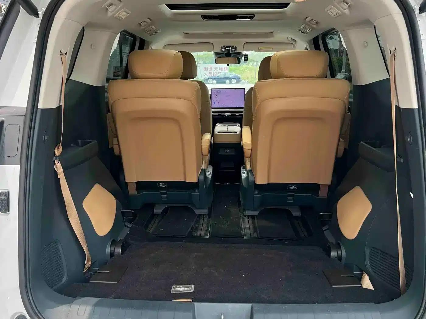 Trumpchi E8 2024 Glory Series 2.0L Smart Edition — миниатюра 12