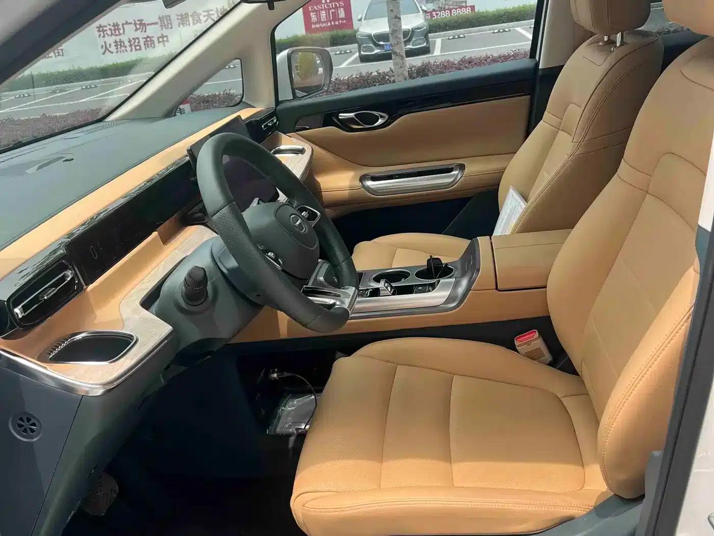 Trumpchi E8 2024 Glory Series 2.0L Smart Edition — миниатюра 8
