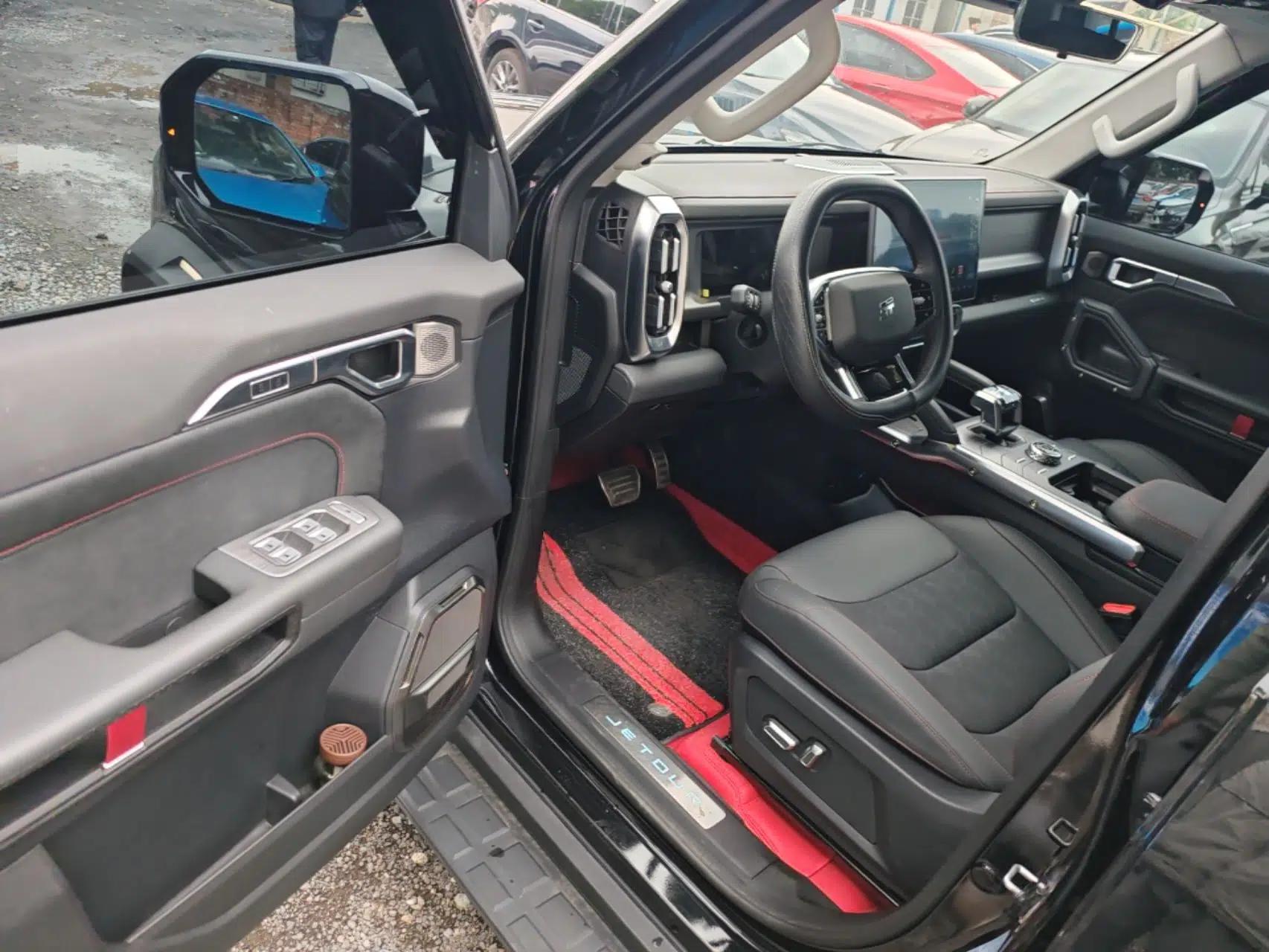 JETOUR Traveler 2023 2.0T Four-Wheel Drive Conqueror — миниатюра 18