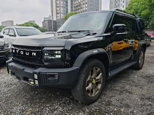 JETOUR Traveler 2023 2.0T Four-Wheel Drive Conqueror