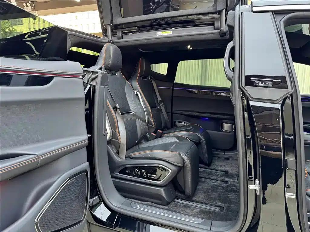 HiPhi X 2021 Founder Edition 6-seater — миниатюра 13