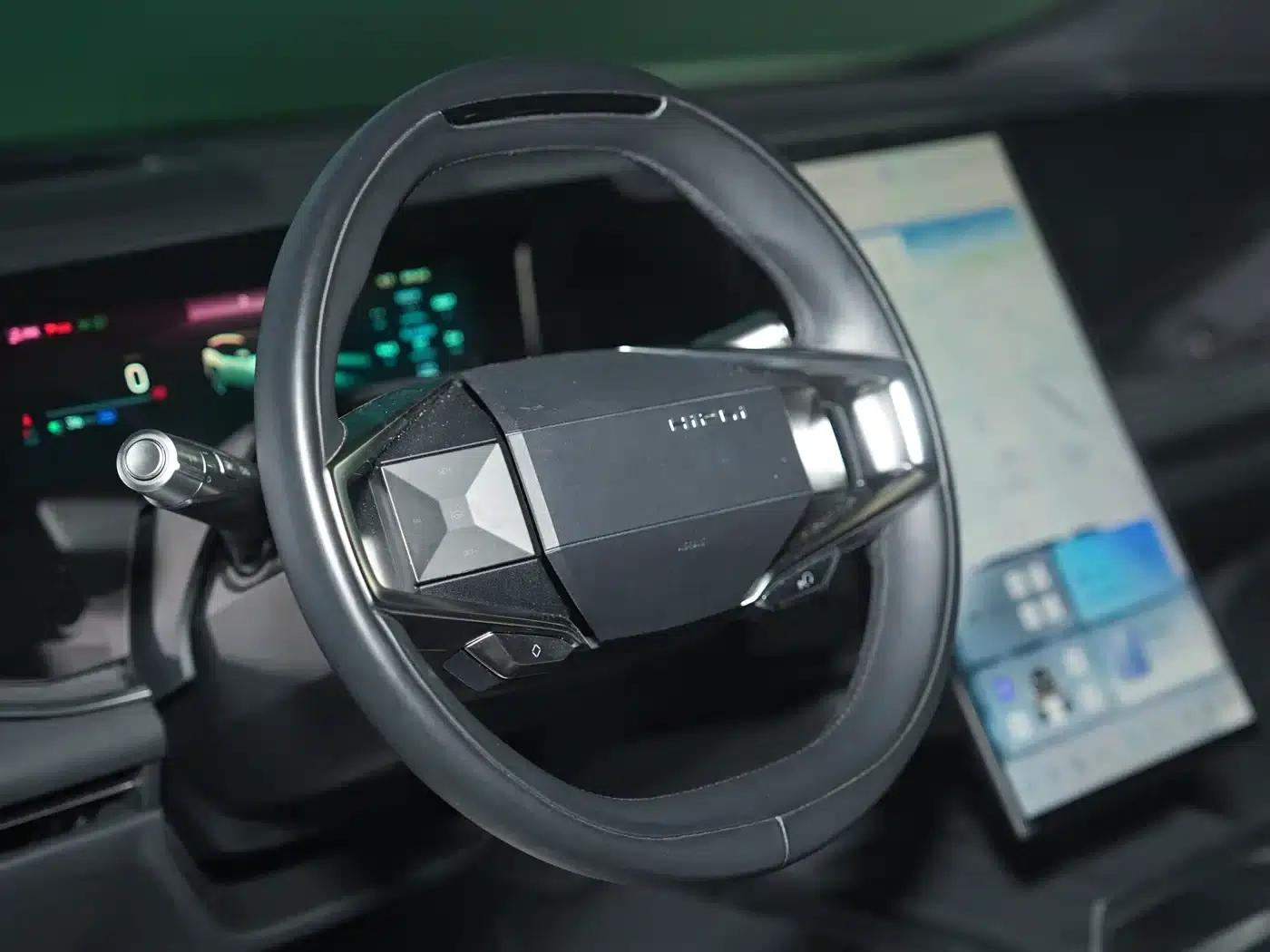 HiPhi Y 2023 560km Pioneer Edition — миниатюра 17