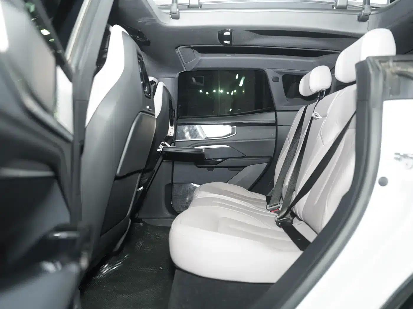 HiPhi Y 2023 560km Pioneer Edition — миниатюра 24