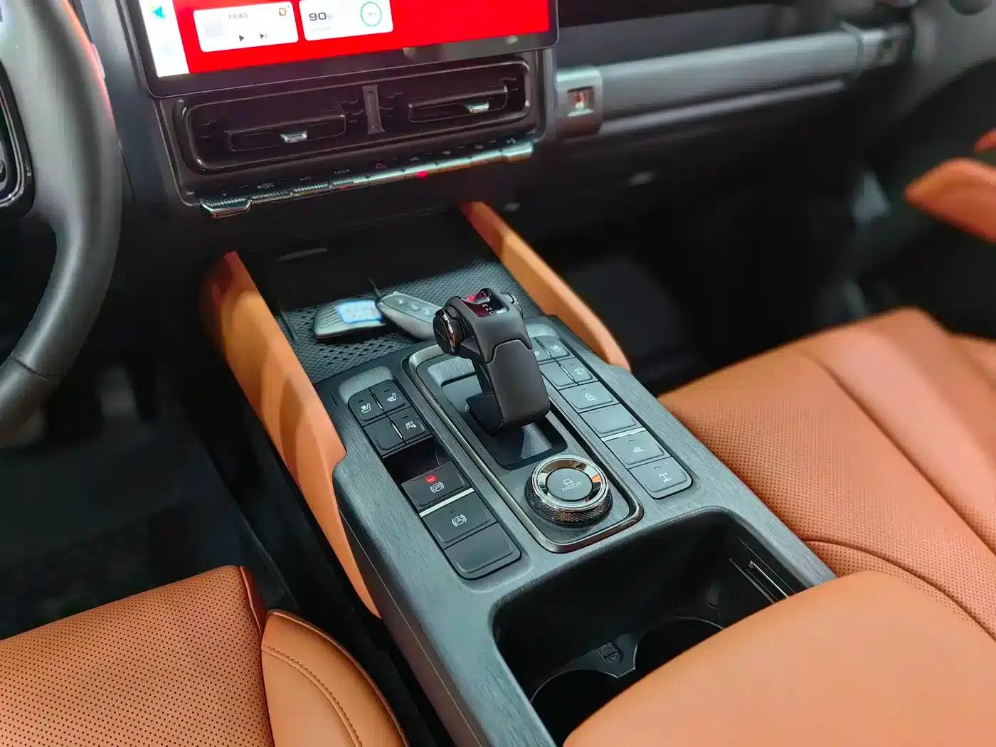 Haval H9 2024 2.0T Gasoline 4WD Expansion Edition — миниатюра 12