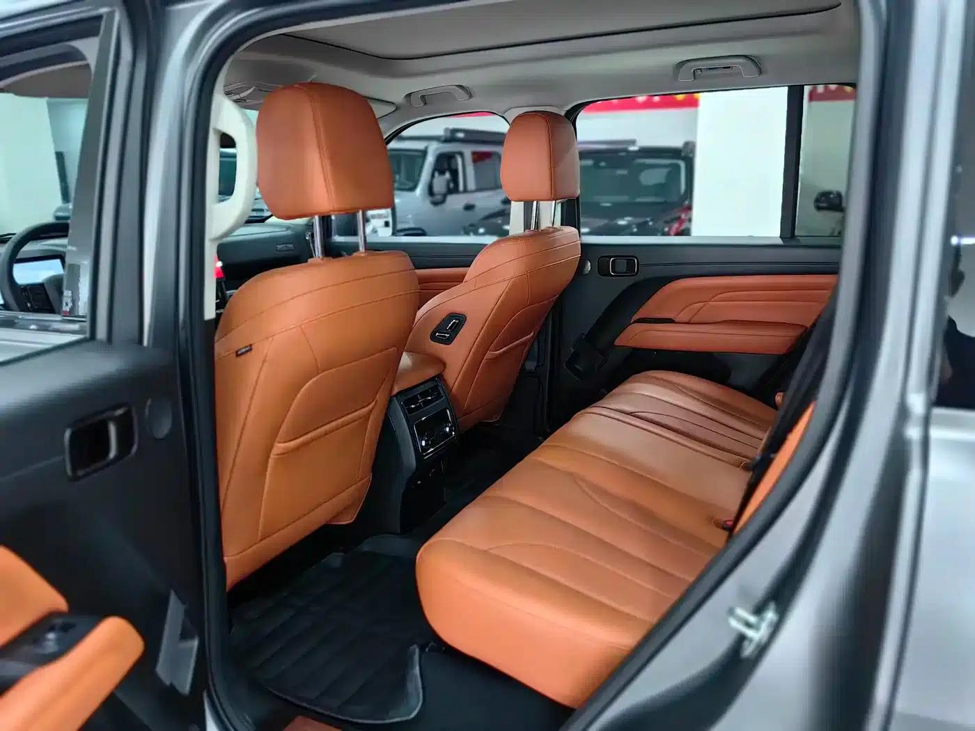 Haval H9 2024 2.0T Gasoline 4WD Expansion Edition — миниатюра 9