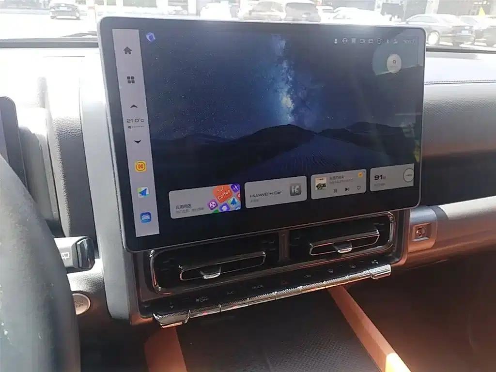 Haval H9 2024 2.0T Gasoline 4WD Ultimate Edition — миниатюра 13