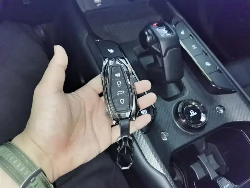 Haval Raptor New Energy 2024 Hi4 145 Cross-Country Edition — миниатюра 9