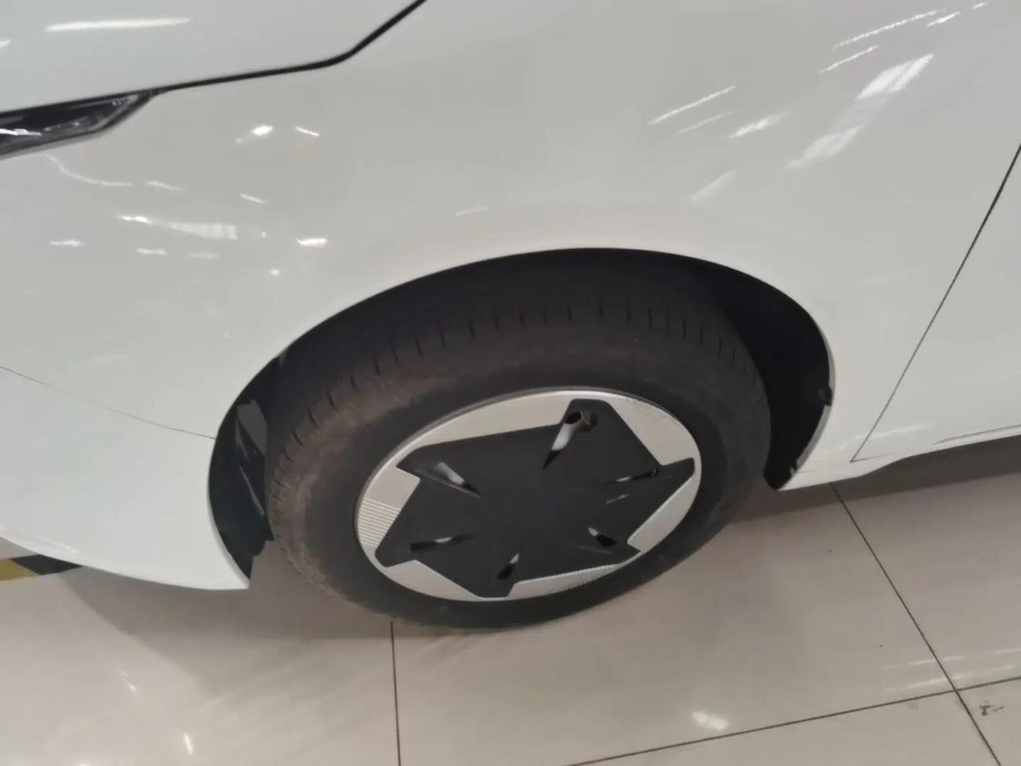 Geometry A 2024 410KM Travel Edition — миниатюра 8