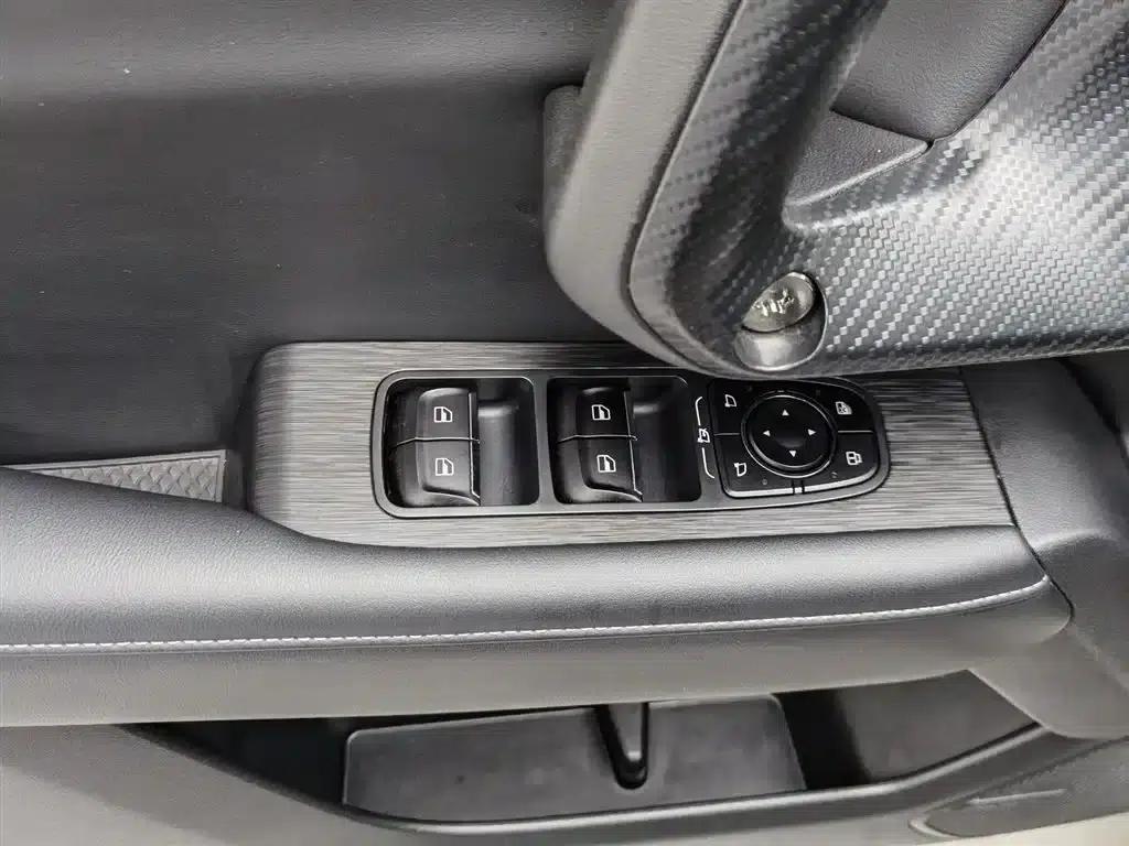 Haval Big Dog PLUS 2023 2.0T 2WD Trendy Wild Edition Plus — миниатюра 9