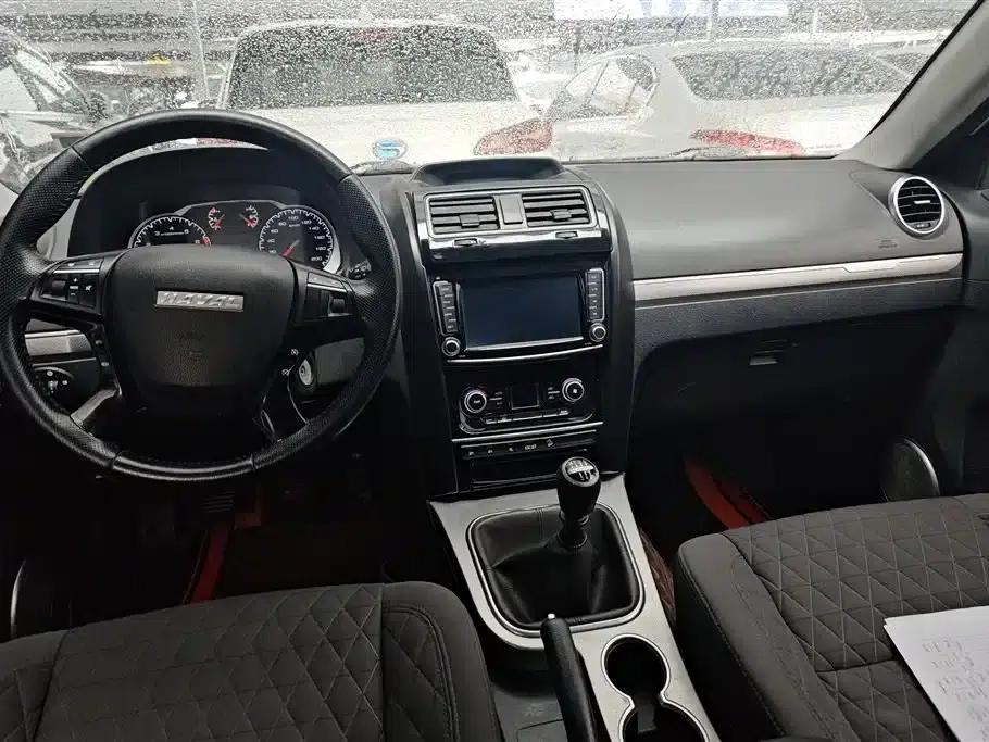 Haval H5 Classic 2018 Classic Edition 2.0T Manual 4WD Entry-level — миниатюра 12