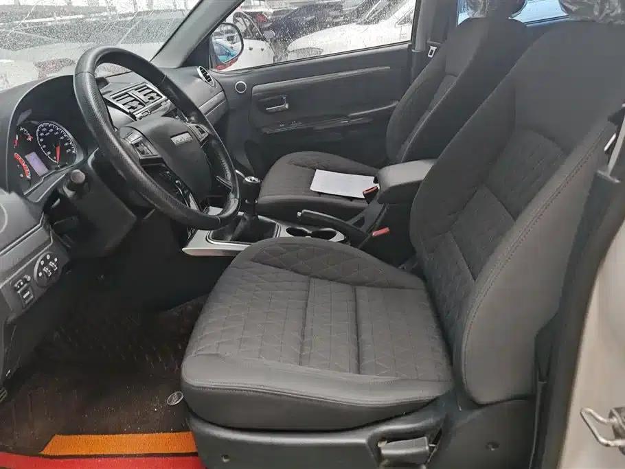 Haval H5 Classic 2018 Classic Edition 2.0T Manual 4WD Entry-level — миниатюра 9