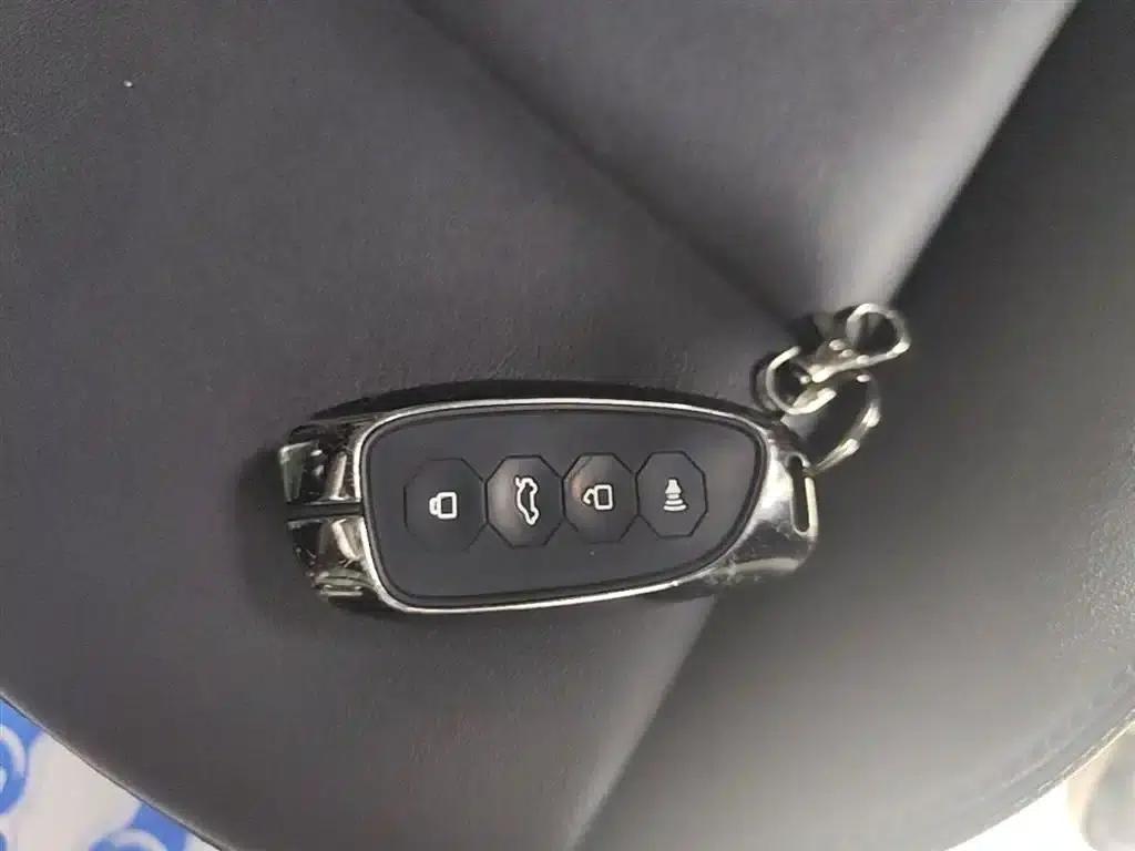 Haval Xiaolong MAX 2023 1.5L Hi4 105 4WD Intelligent Flagship Edition — миниатюра 9