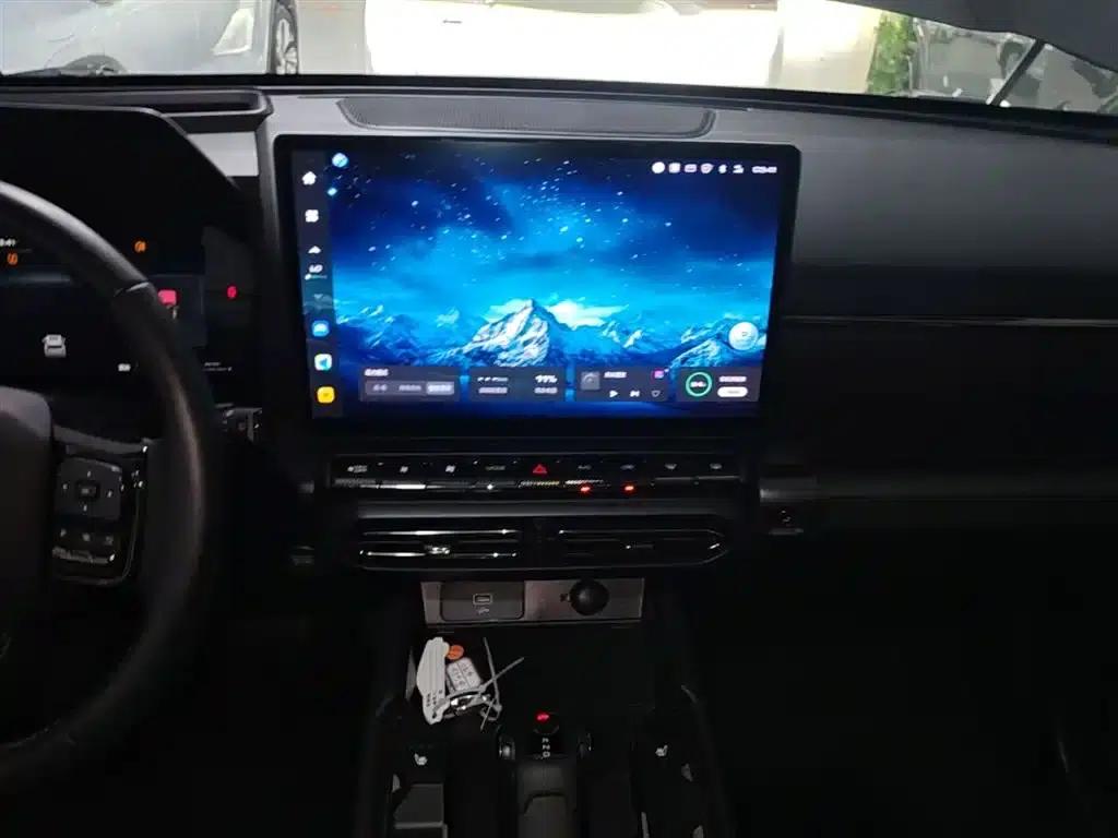 Haval Big Dog PLUS New Energy 2024 Hi4 102km Trendy Electric Edition Plus — миниатюра 13
