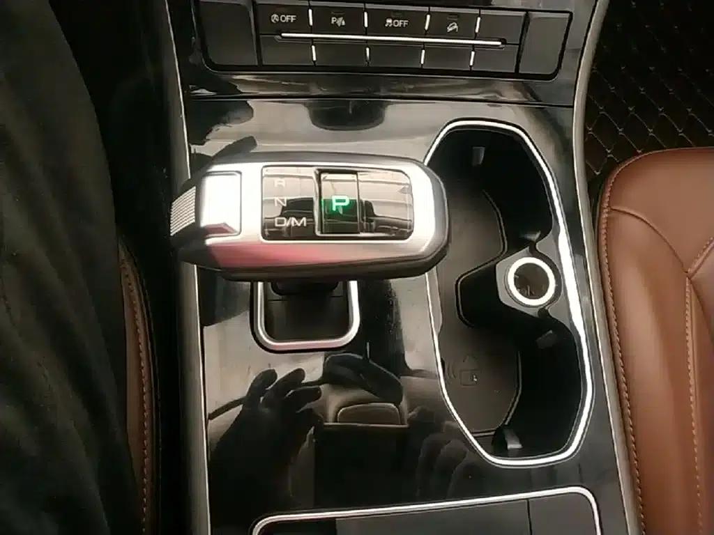 Haval H8 2017 2.0T Gasoline Two-Wheel Drive Enjoyment Edition — миниатюра 14