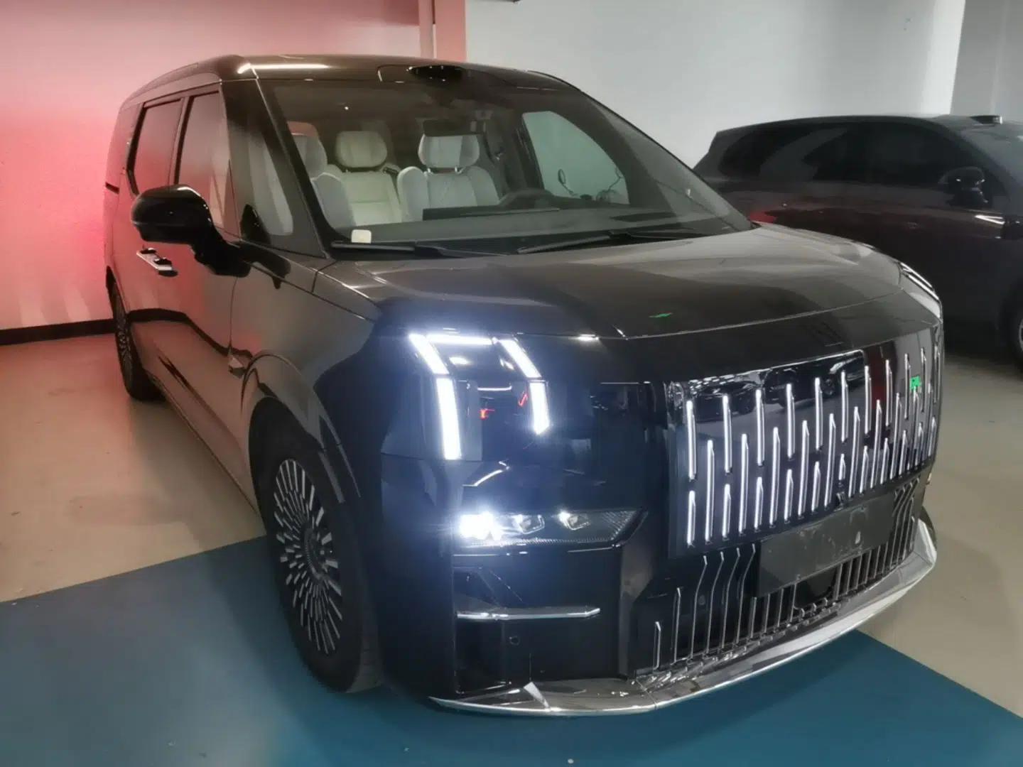 Zeekr 009 2024 7-Seater Walk-Through Version Four-Wheel Drive 108 kWh — миниатюра 3