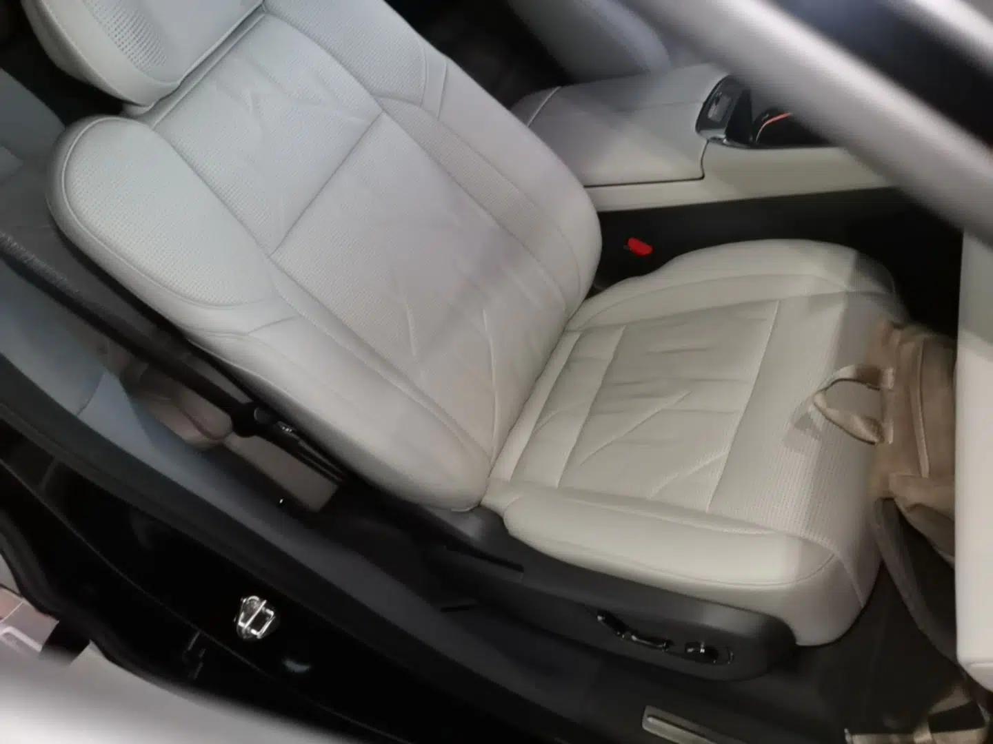 Zeekr 009 2024 7-Seater Walk-Through Version Four-Wheel Drive 108 kWh — миниатюра 23