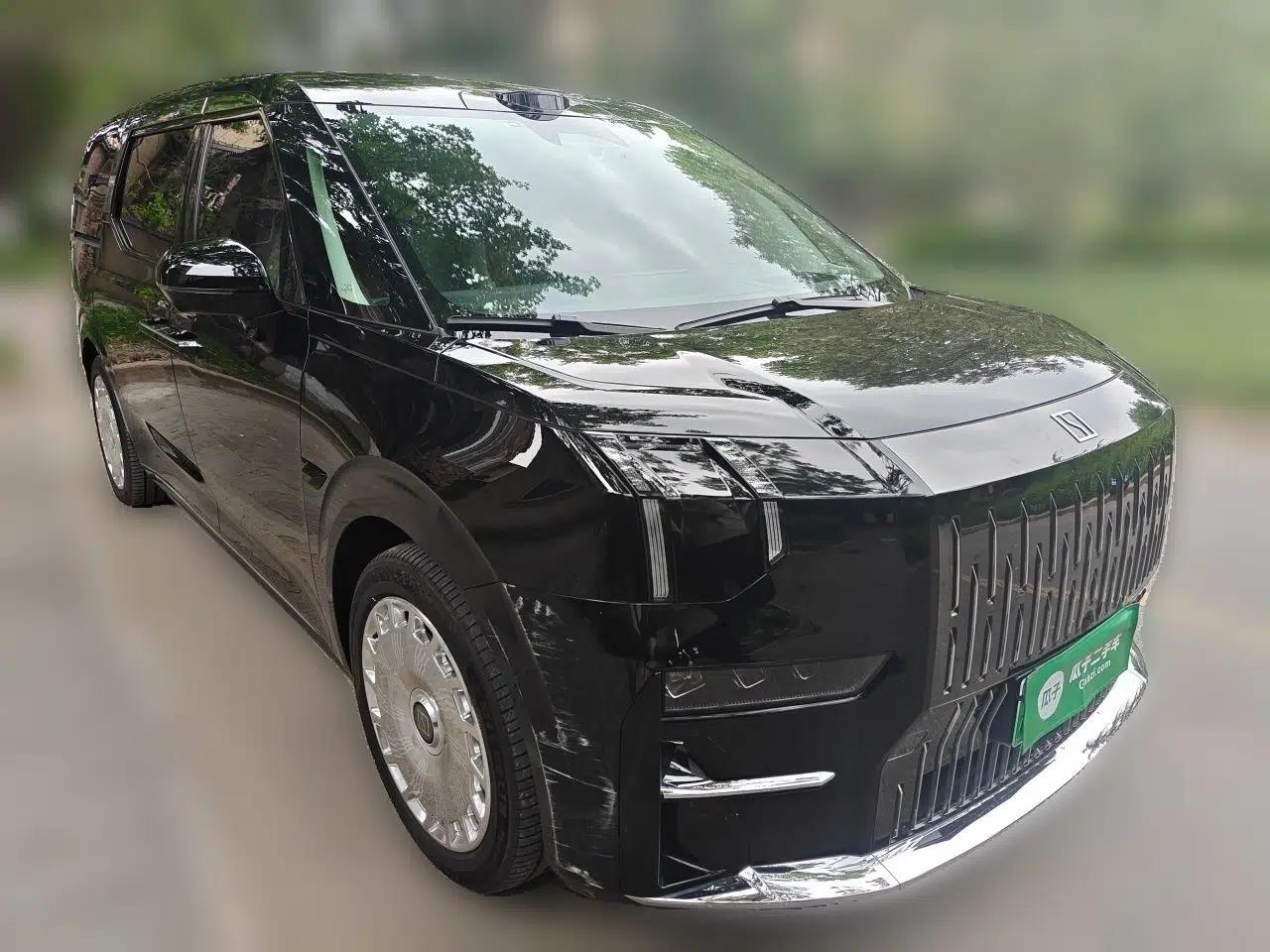 Zeekr 009 2024 GAC Trumpchi — миниатюра 3